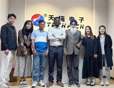 جولة العملاء في مصنع المملكة العربية السعودية